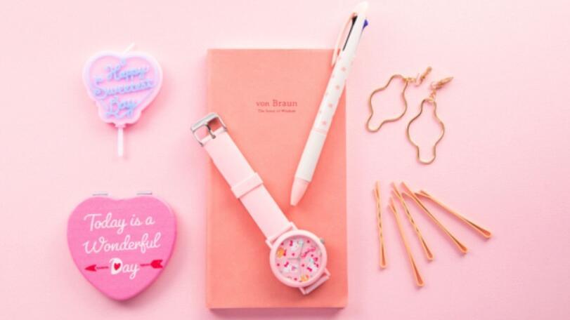 KAORU×Hello Kitty联名推出“香氛手表”!马卡龙色、清甜香氛随时自带少女香